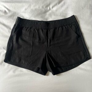 NWT Banana Republic shorts size medium